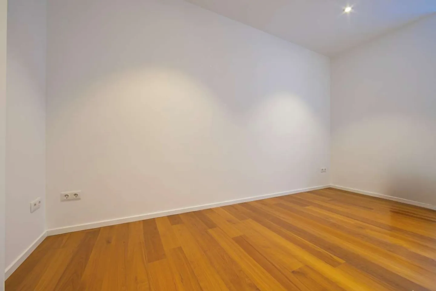 Prächtige 3.5-Zimmer-Wohnung im Zentrum von Lugano - Foto 5 von 9