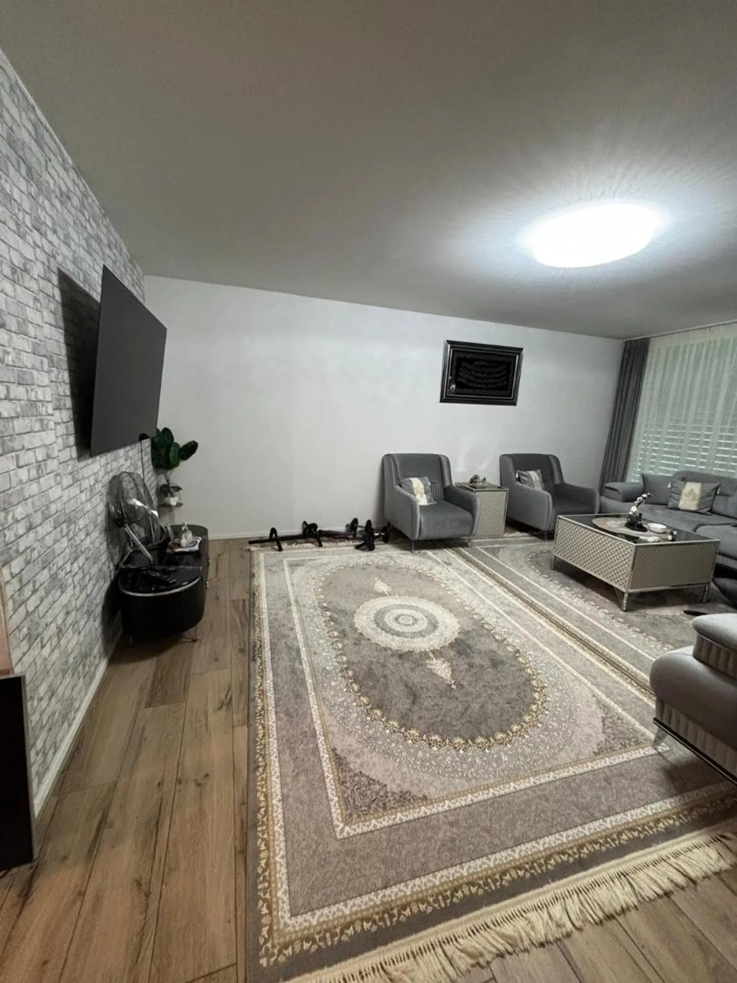 Schönes 4.5-Zimmer-Apartment - Foto 2 von 8