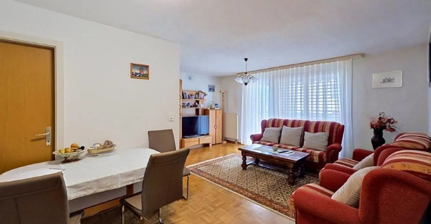 Appartement de 4 pièces rénové - Photo 2 sur 11
