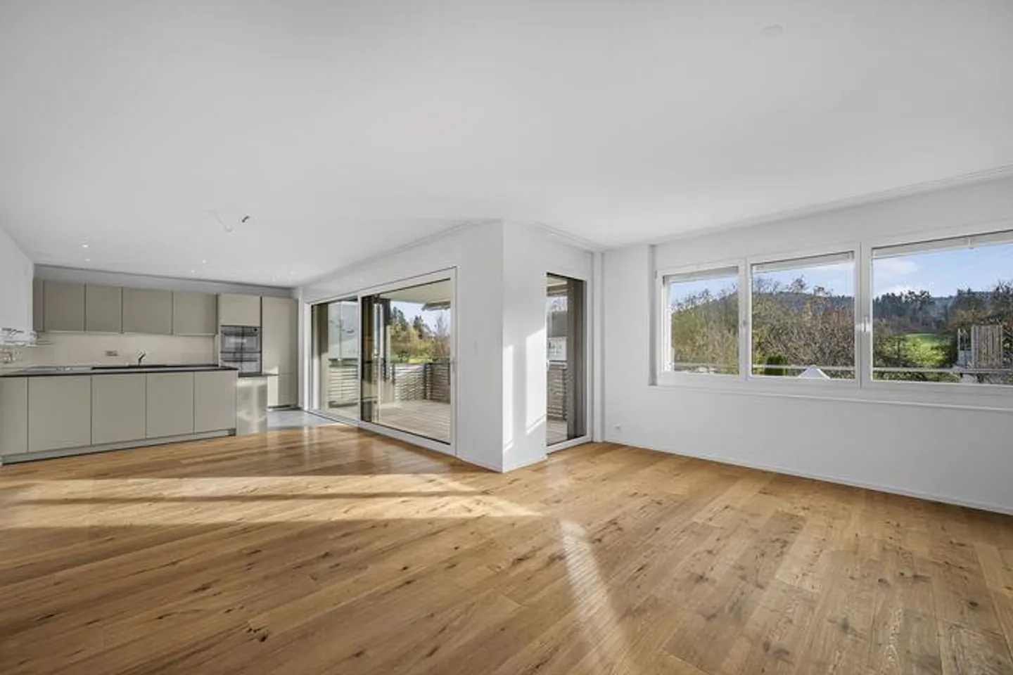 COME NUOVO CON UNA VISTA SUL VERDE AMPIO - Foto 6 di 8