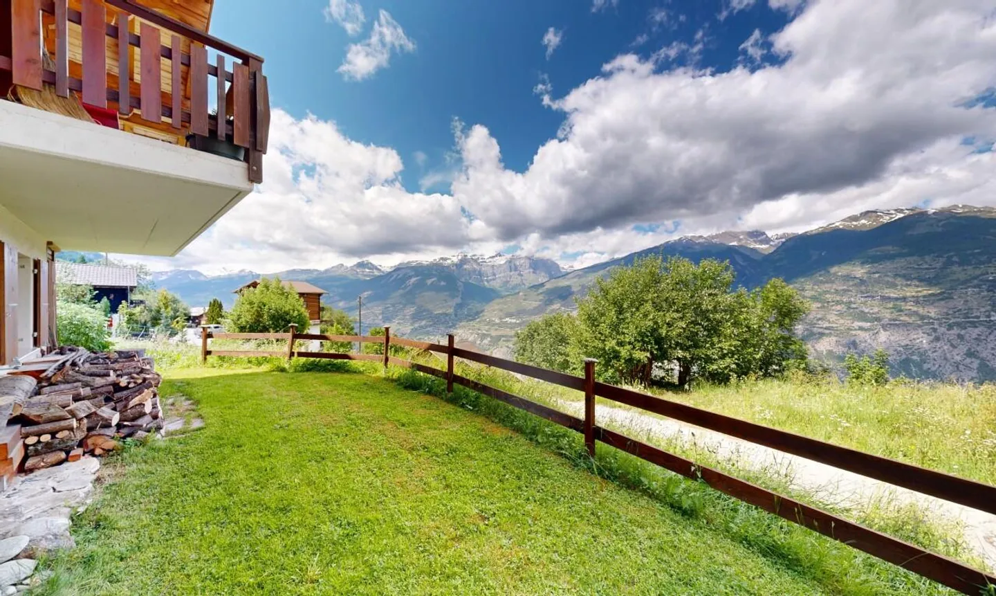 Magnificent chalet in Oberems - Photo 1 of 11
