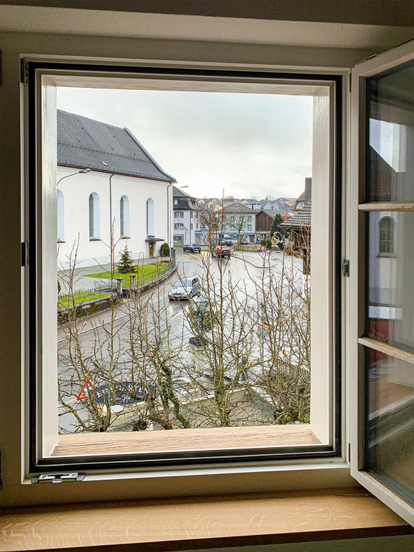 First Occupancy Maisonette in Kirchberg SG - Photo 2 of 4