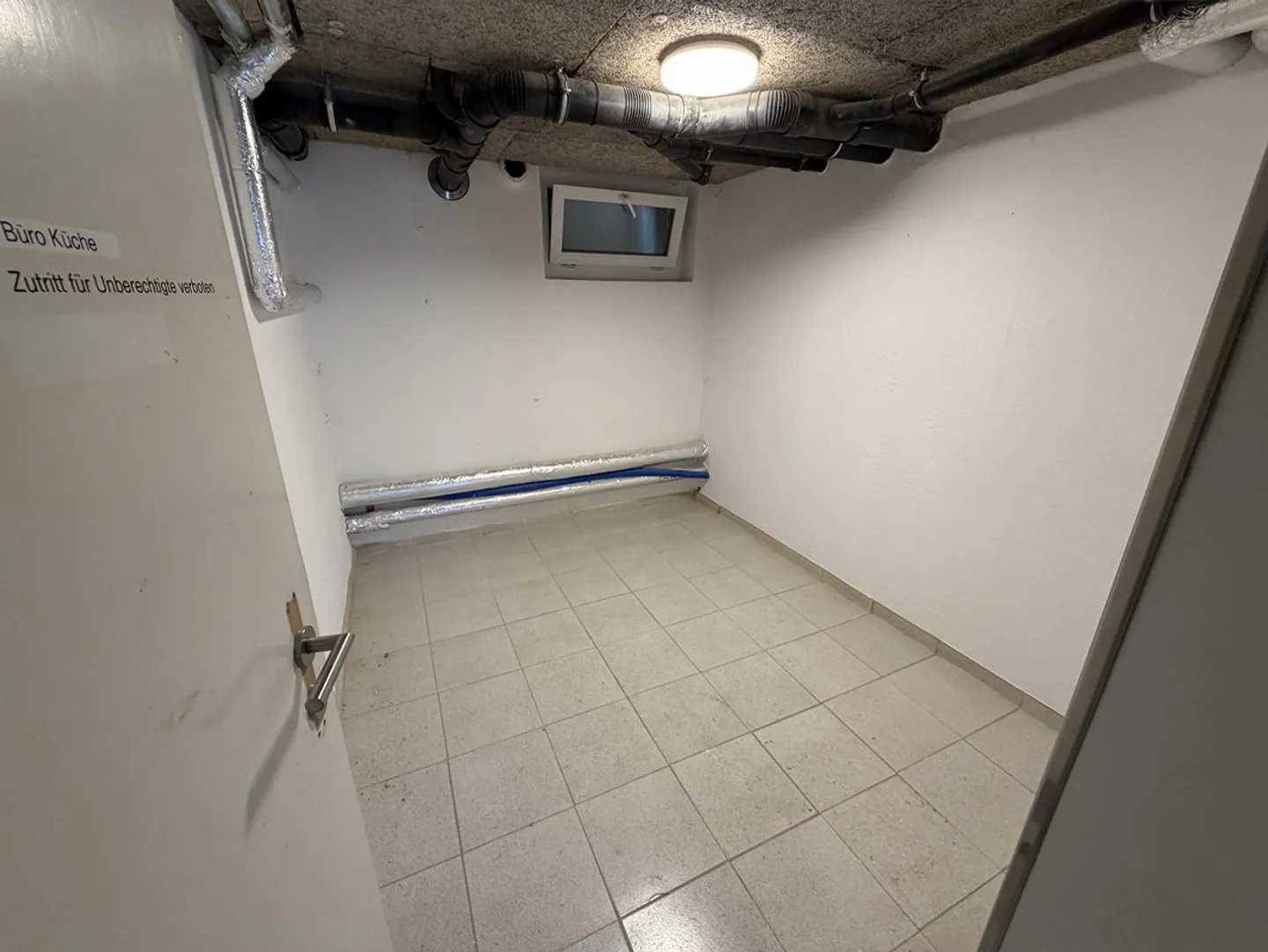 Catering business - Meal kitchen - Kitchen with 2 cold rooms - Photo 3 of 6