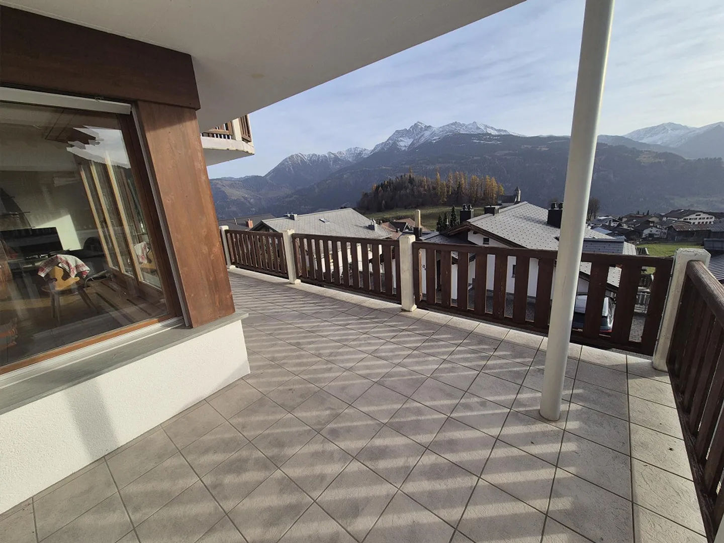 Belle vue depuis un bel appartement à Falera - Photo 2 sur 10