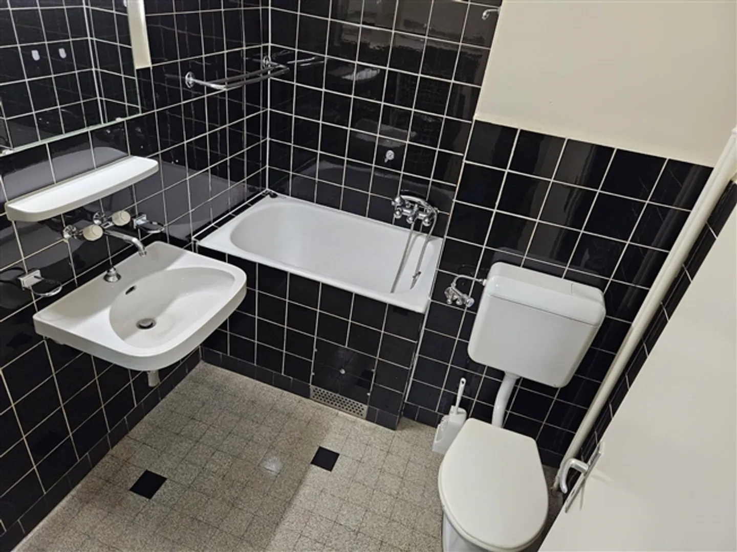 Studio près de l'ancienne Carouge - Photo 8 sur 9