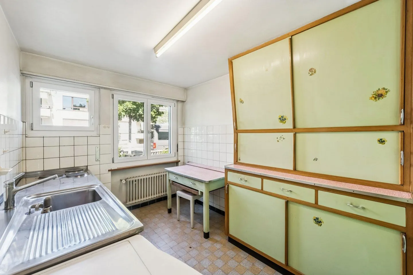 Charming Terraced House with Potential - Photo 4 of 14
