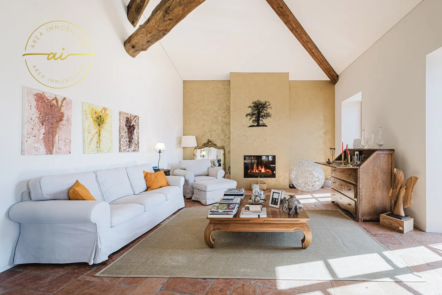 Prestigious building with three independent residential units in the heart of Vico Morcote - Photo 13 of 13