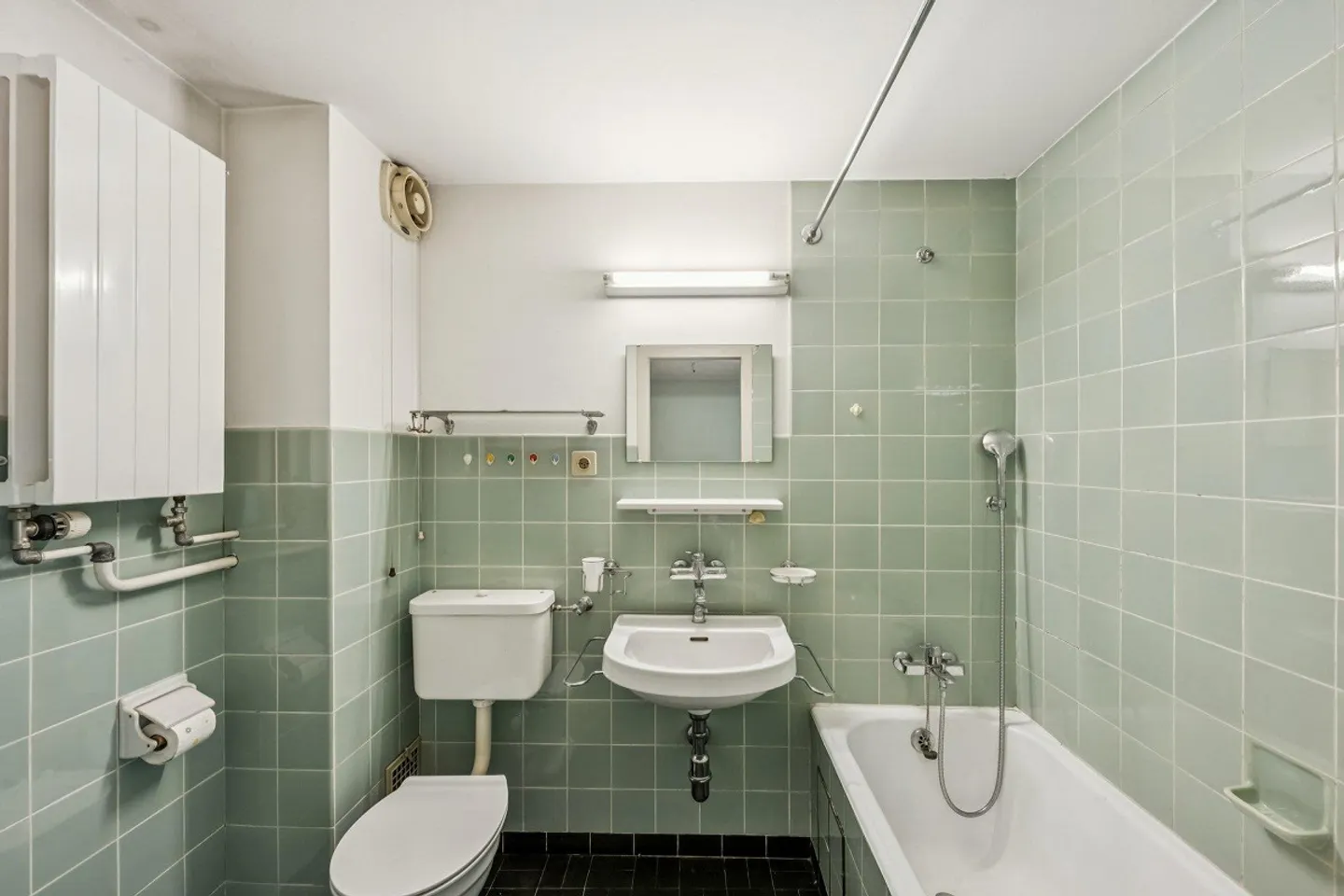 Charming Terraced House with Potential - Photo 10 of 14