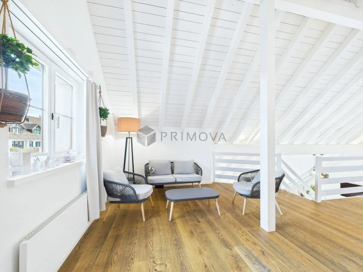 Aussergewöhnliche Maisonette mit dem gewissen Etwas - jetzt zu haben. - Foto 3 von 13