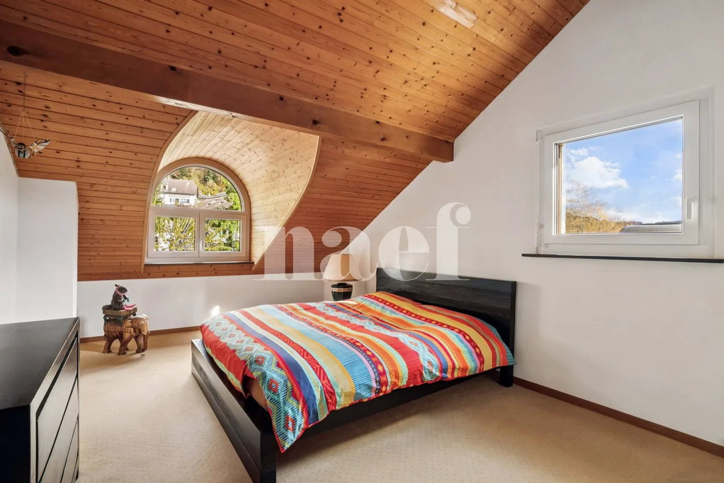 Spacious 5-room duplex - Photo 6 of 7