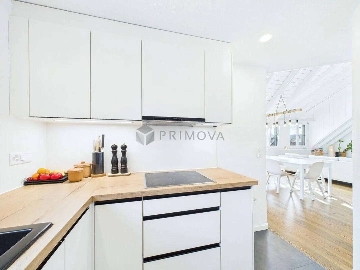 Aussergewöhnliche Maisonette mit dem gewissen Etwas - jetzt zu haben. - Foto 6 von 13