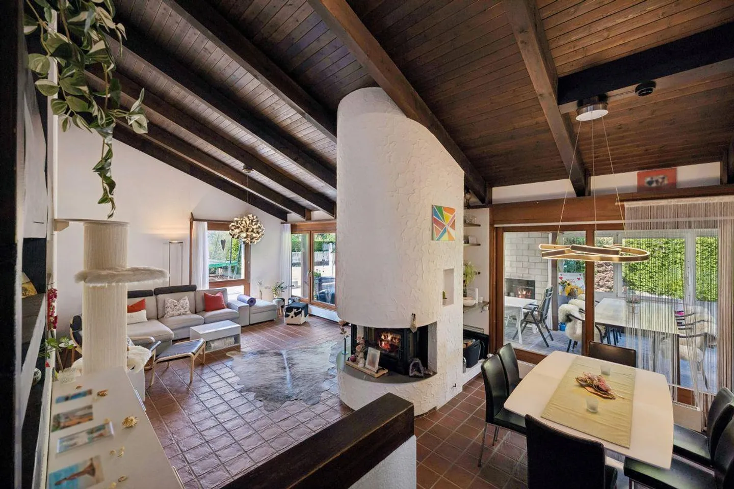 Paradiso per famiglie con molta privacy e giardino da sogno - Foto 1 di 13