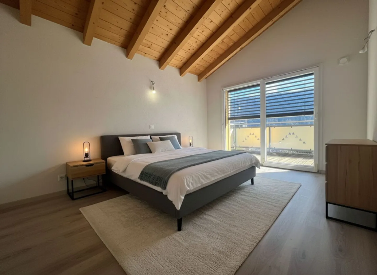 Beautiful and nearly new terraced house with 5.5 rooms and breathtaking views - Photo 5 of 13