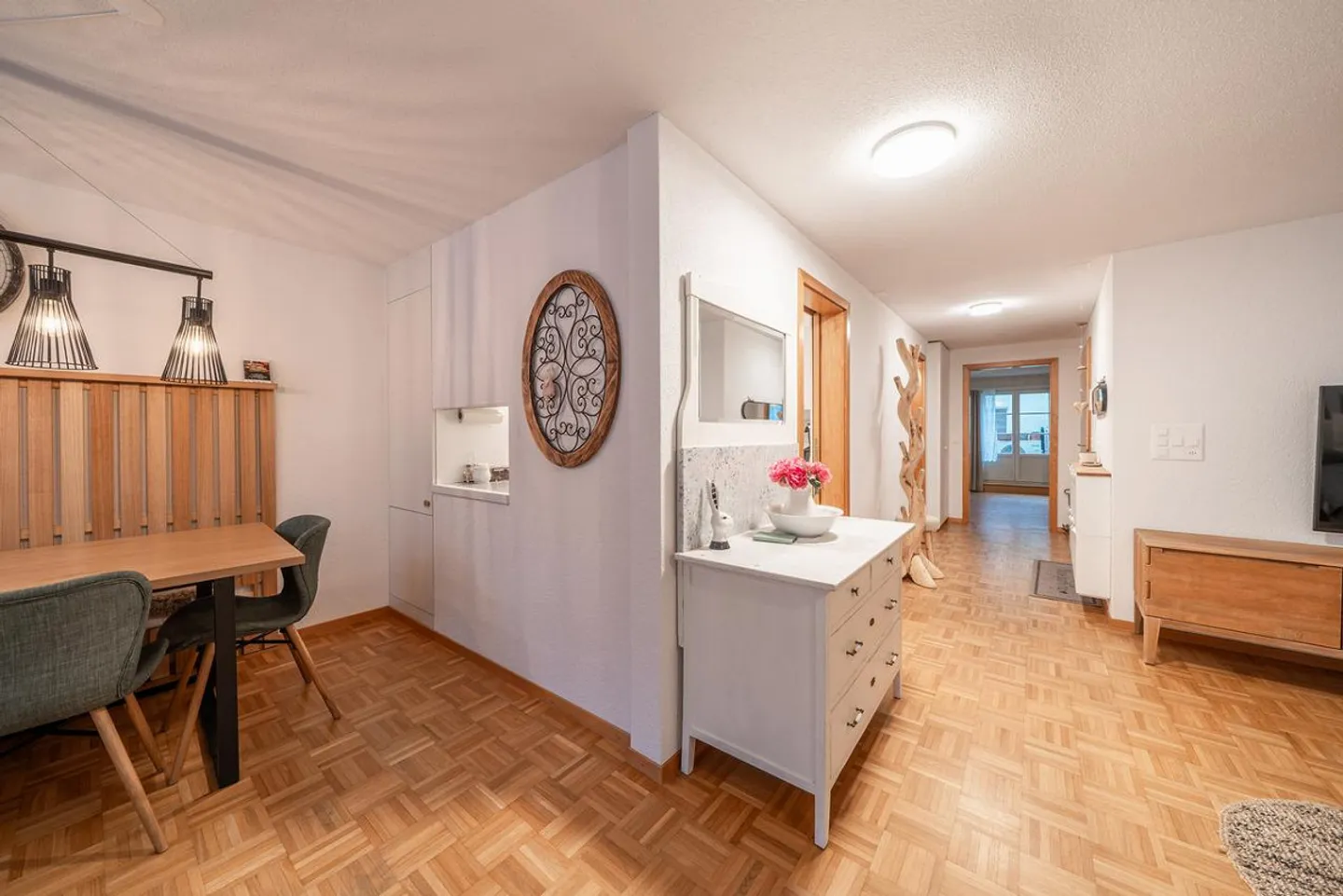 Palazzo storico plurifamiliare nel cuore del centro storico di Willisau - Foto 3 di 10