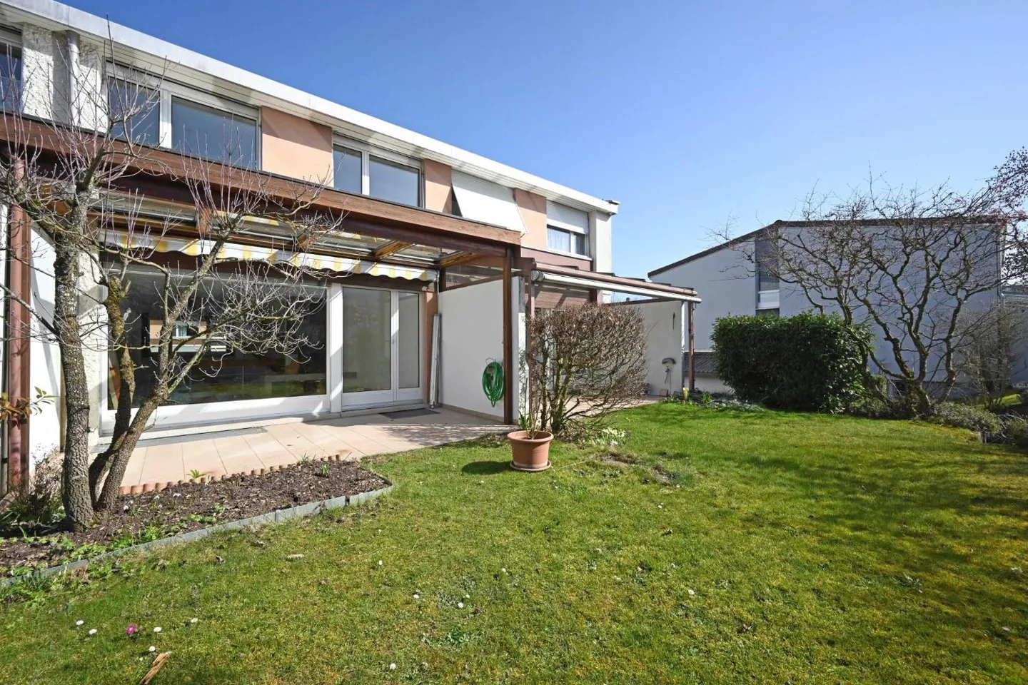 Maison contiguë 4.5 pièces - Photo 6 sur 13