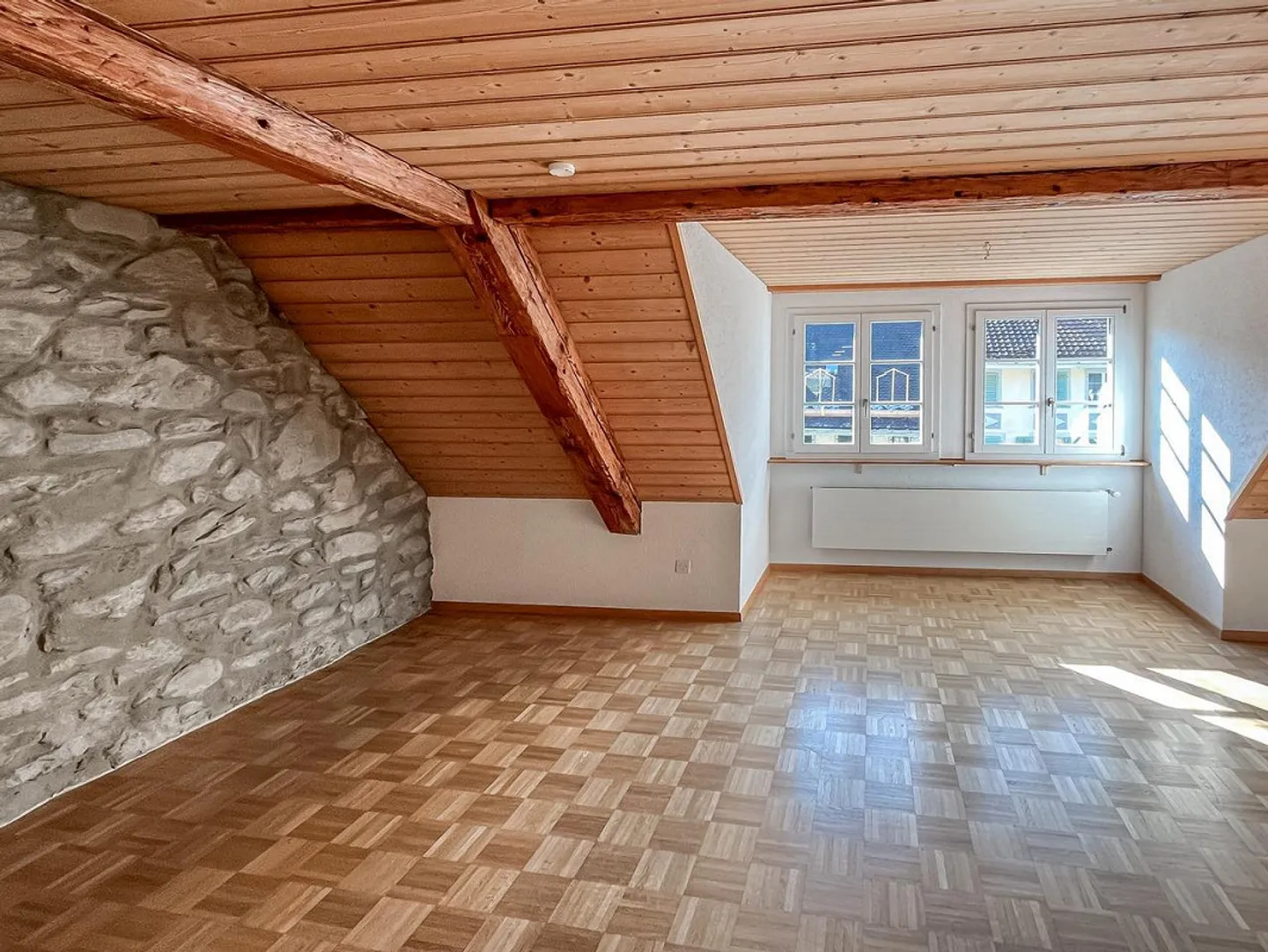 Palazzo storico plurifamiliare nel cuore del centro storico di Willisau - Foto 6 di 10