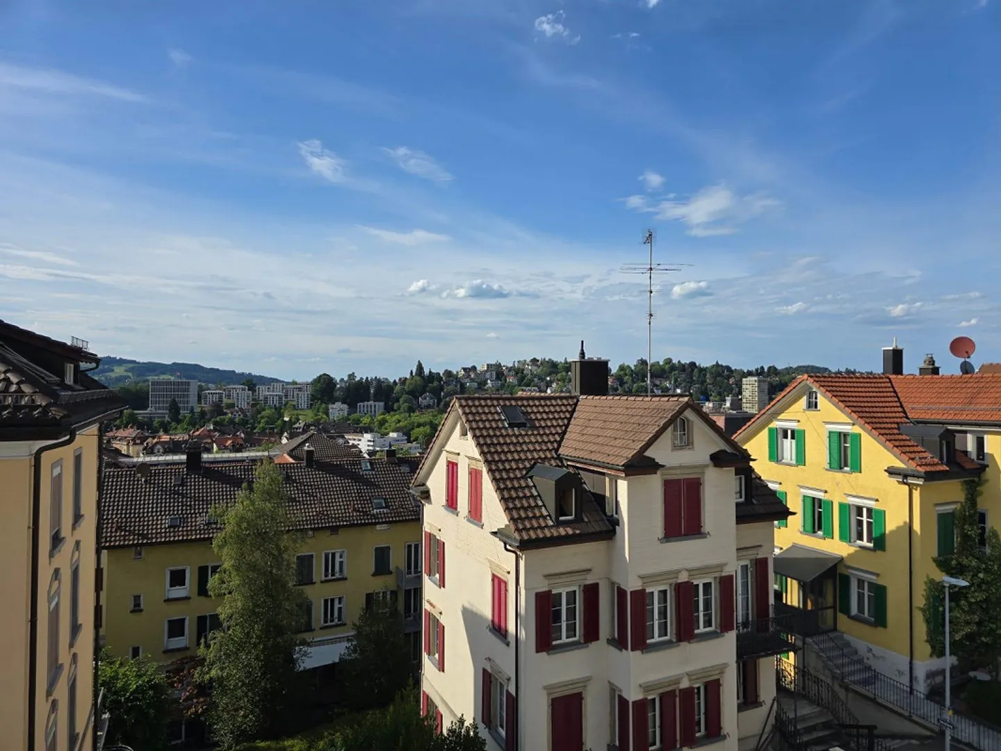 Geräumige Wohnung mit herrlicher Aussicht - Foto 1 von 8