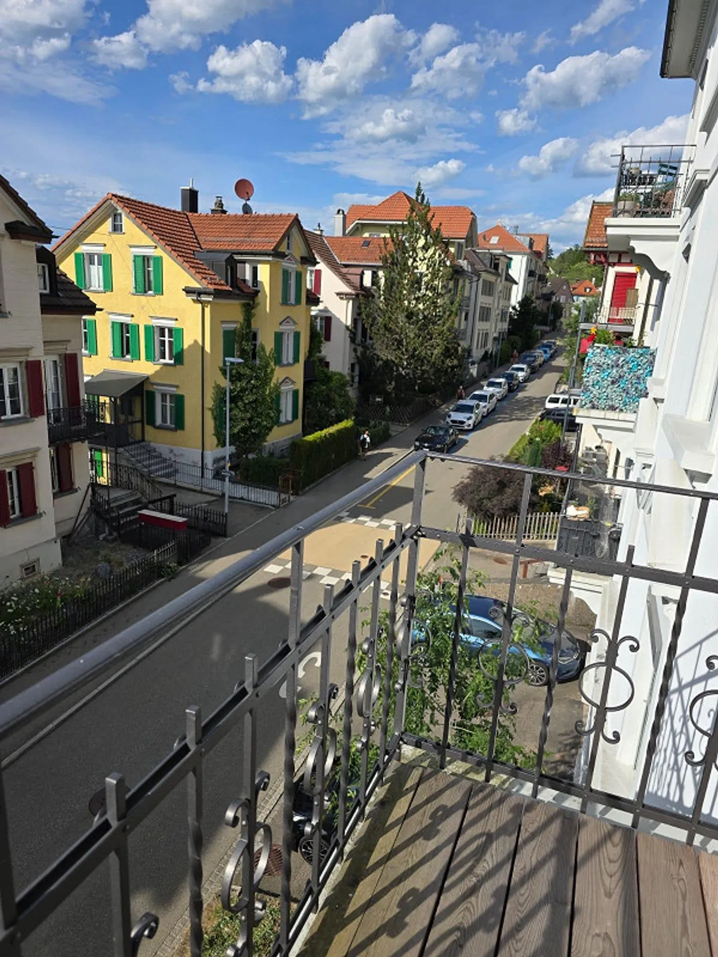 Geräumige Wohnung mit herrlicher Aussicht - Foto 2 von 8