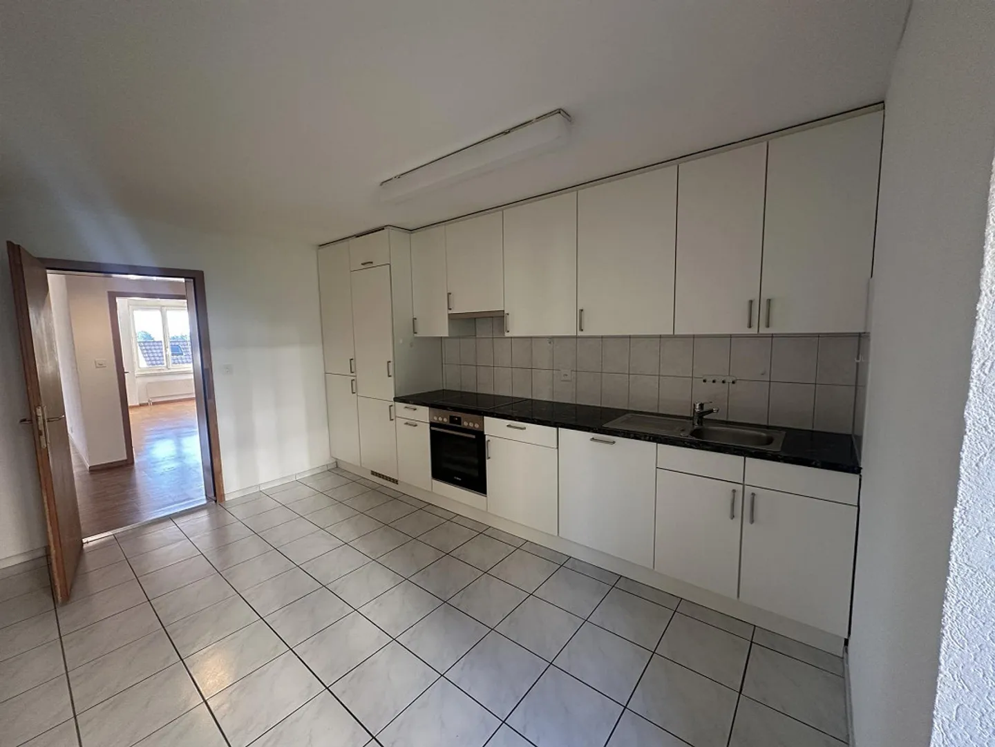 Geräumige Wohnung mit herrlicher Aussicht - Foto 8 von 8