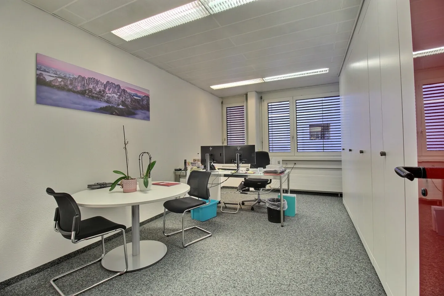 Office space for sale - Photo 4 of 22