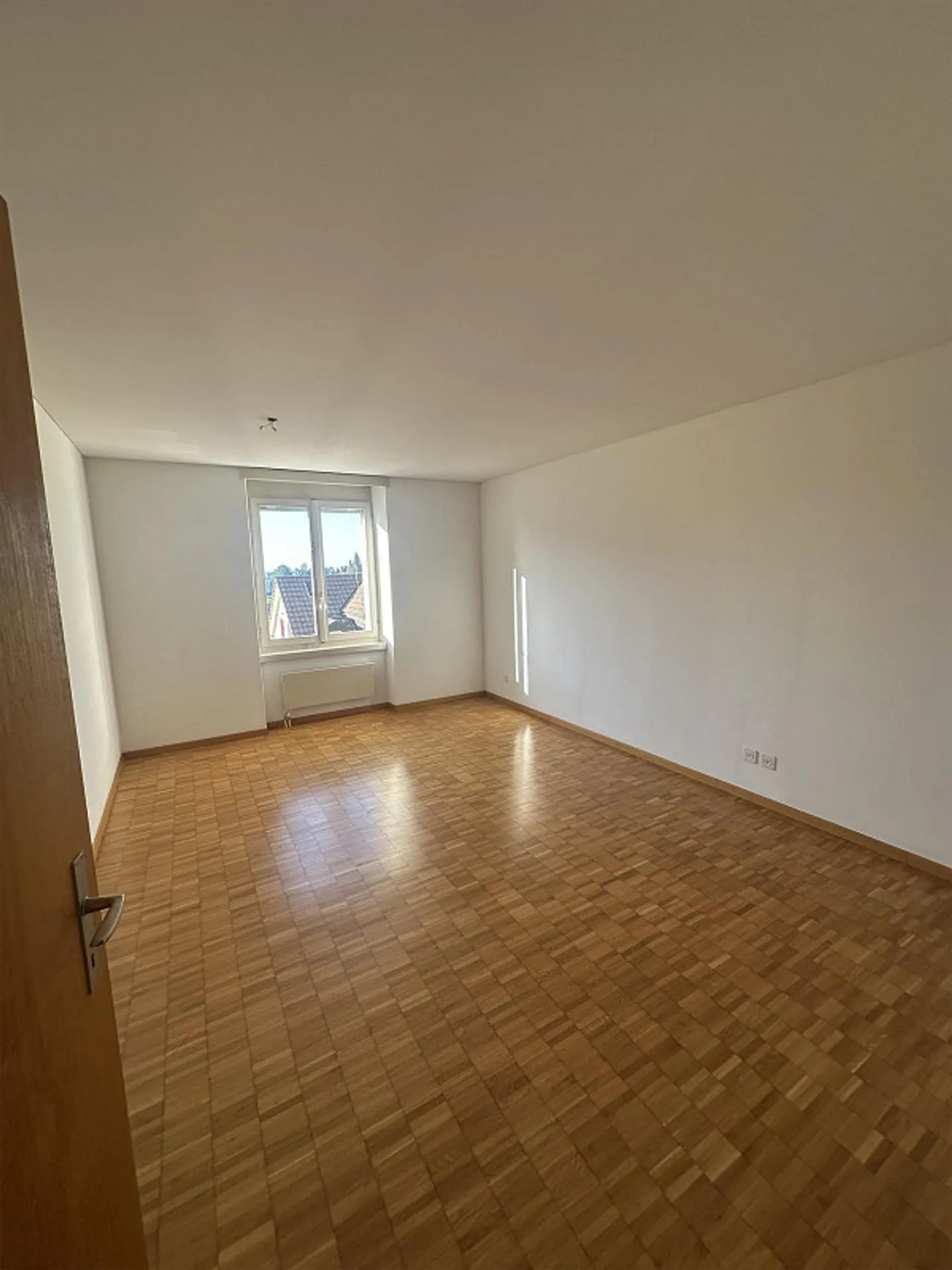 Geräumige Wohnung mit herrlicher Aussicht - Foto 4 von 8