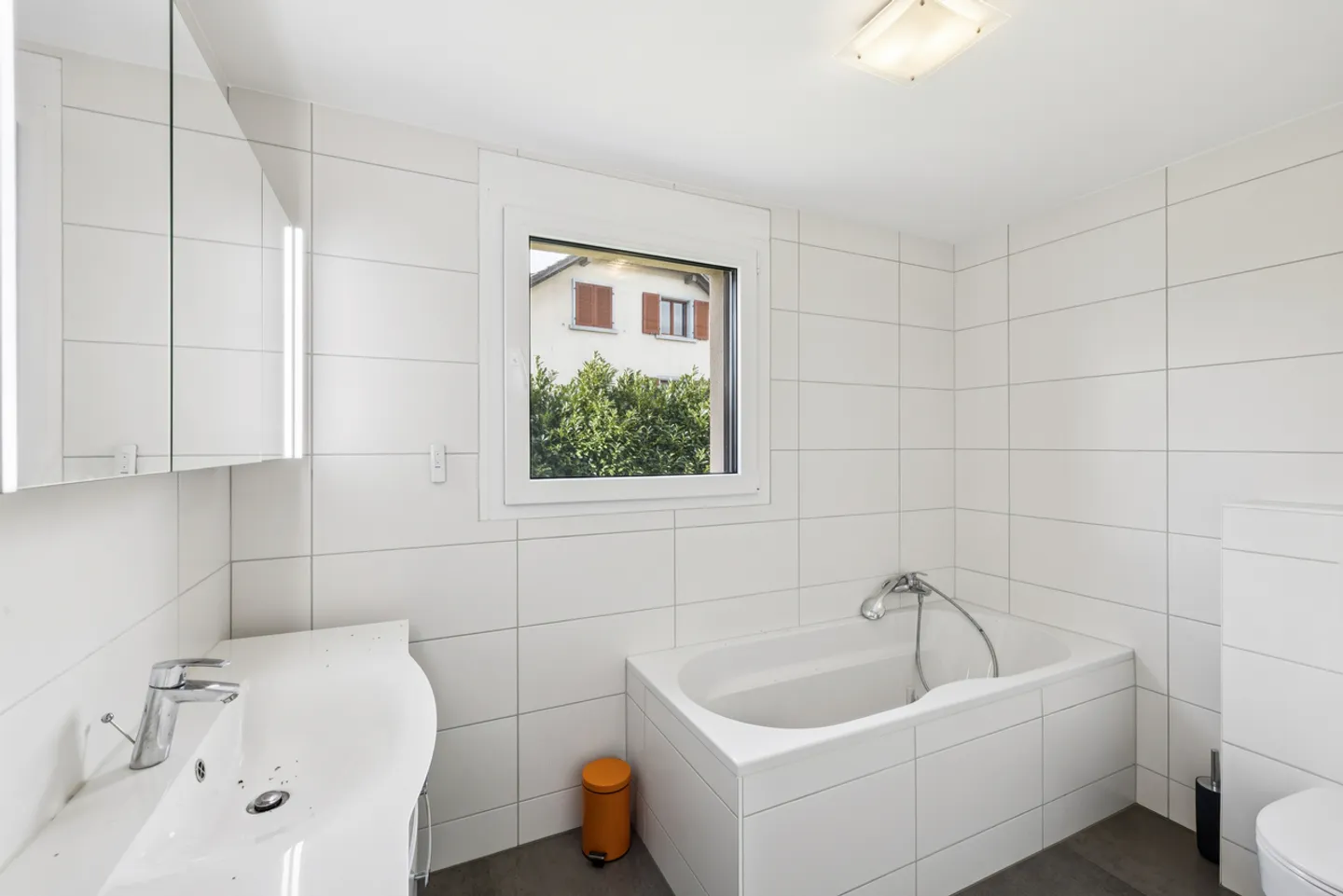 Bright family home separable into two dwellings - Photo 6 of 10