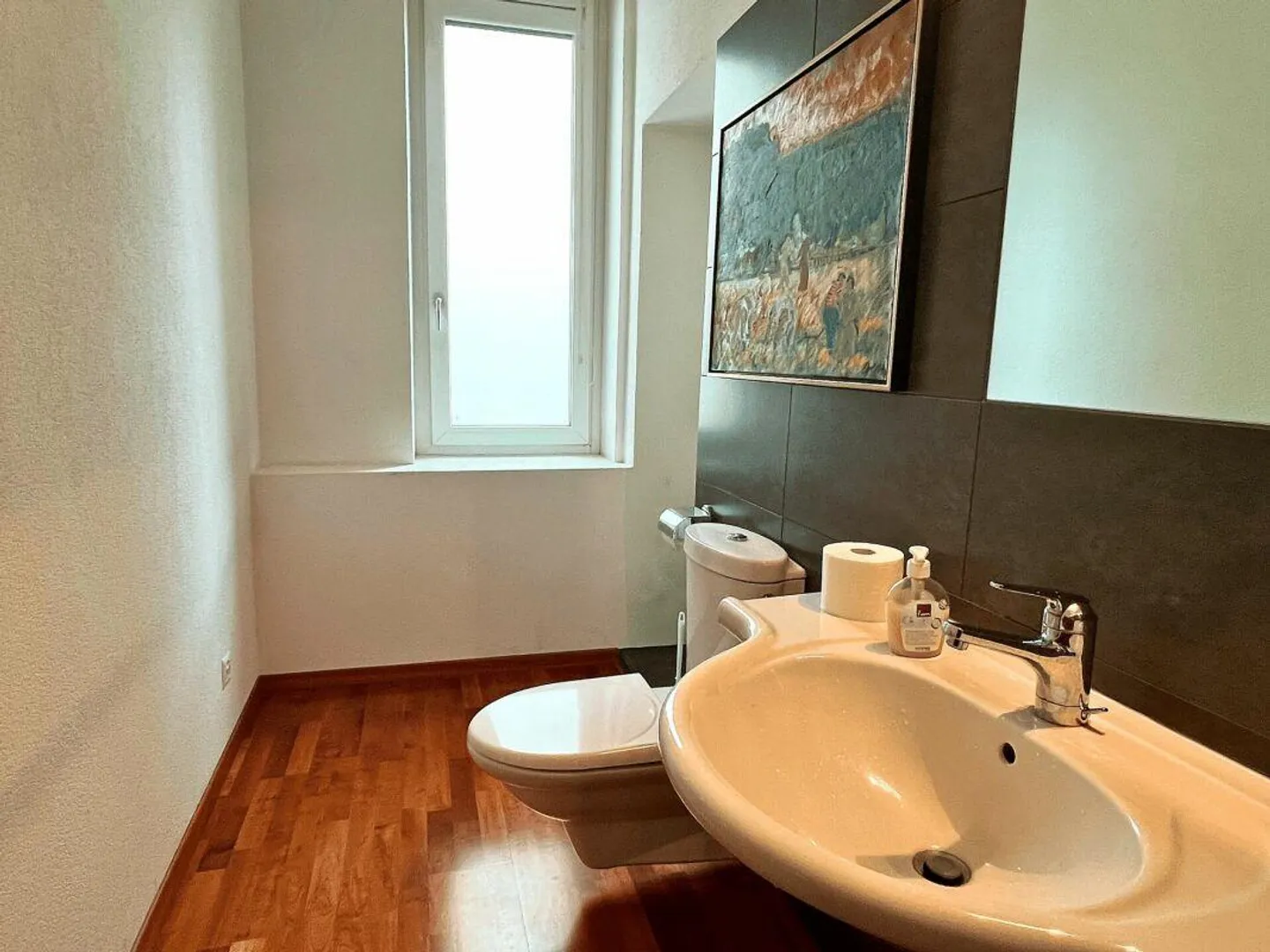 À vendre appartement élégant au centre de Chiasso utilisé comme bureaux - Photo 10 sur 10