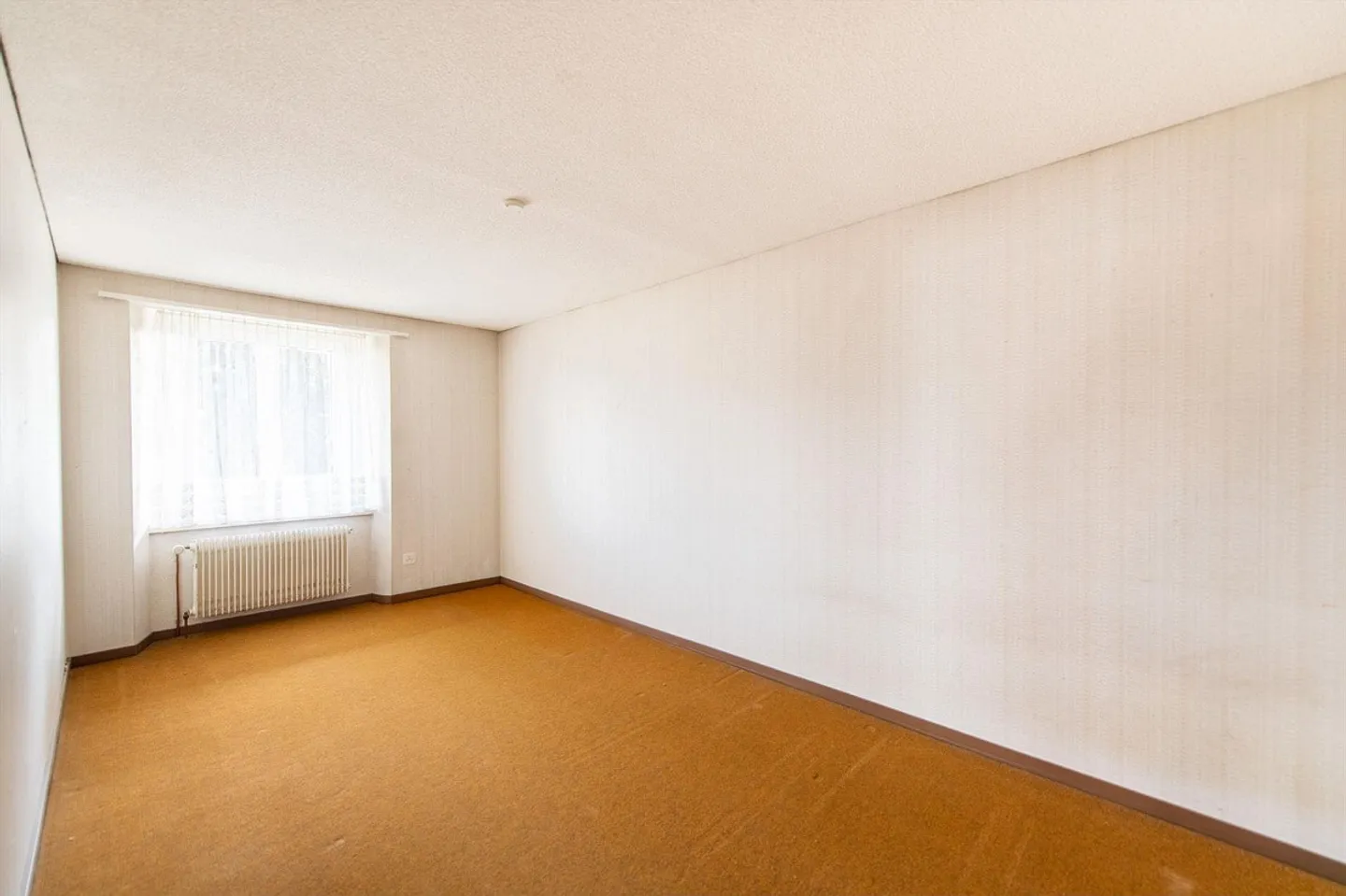 Una casa con potenziale - proprietà adiacente disponibile - Foto 12 di 13