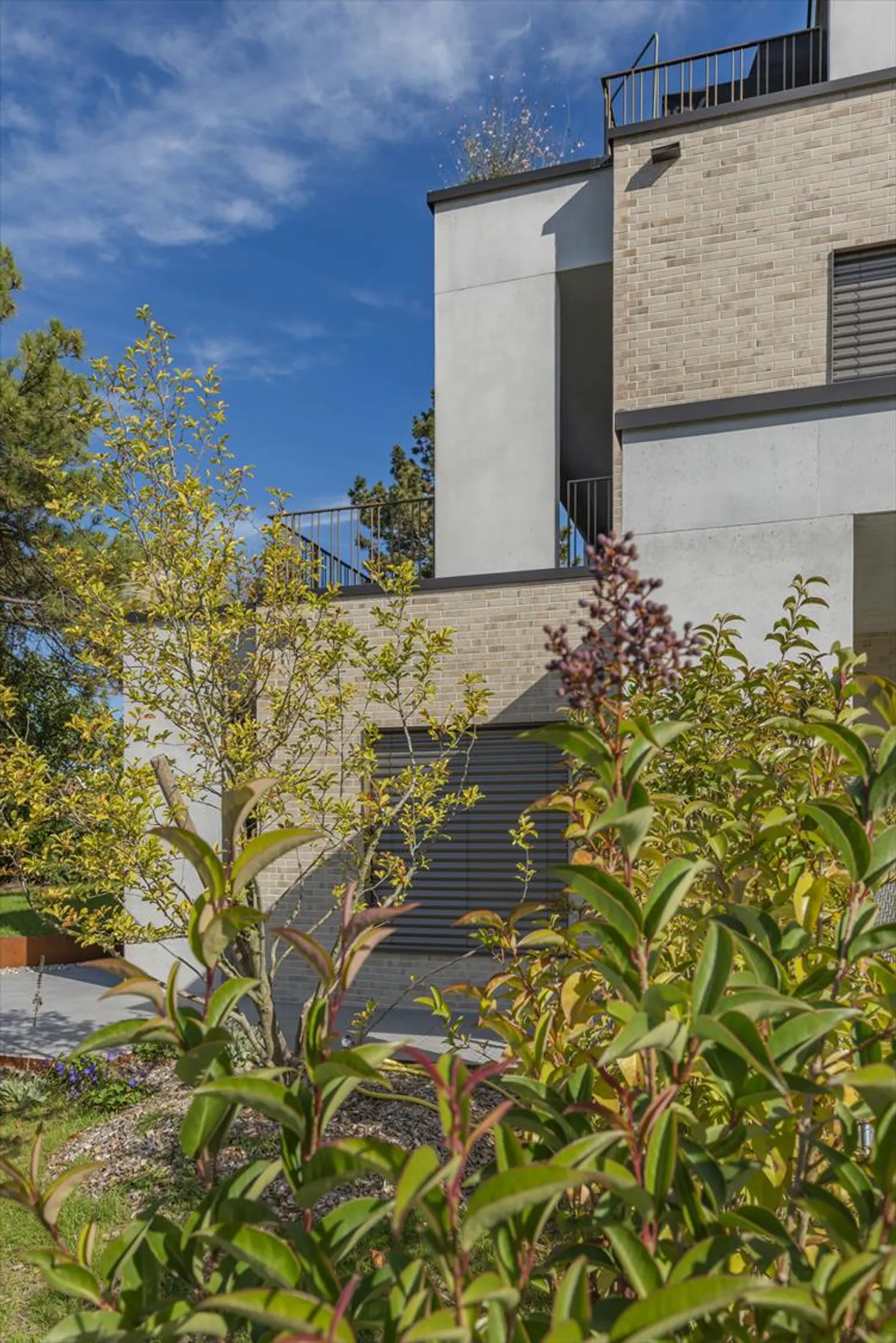 Anières – New Architect-Designed Duplex in the Heart of the Vineyards with Garden & Magnificent Terraces - Photo 27 of 27