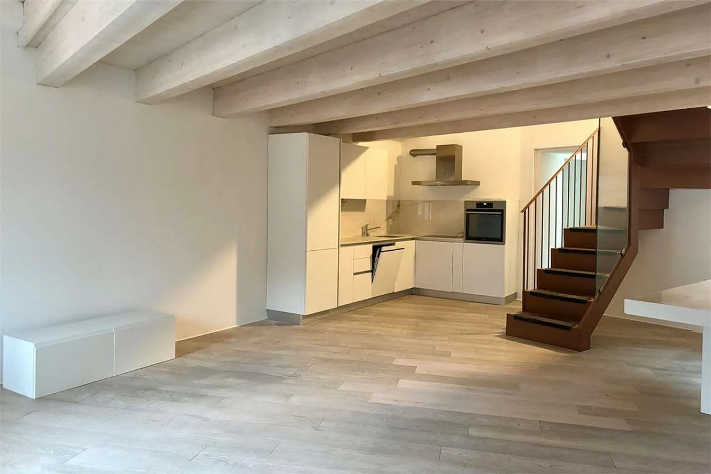 Elegante Appartamento Duplex nel Centro di Giornico - Foto 1 di 13