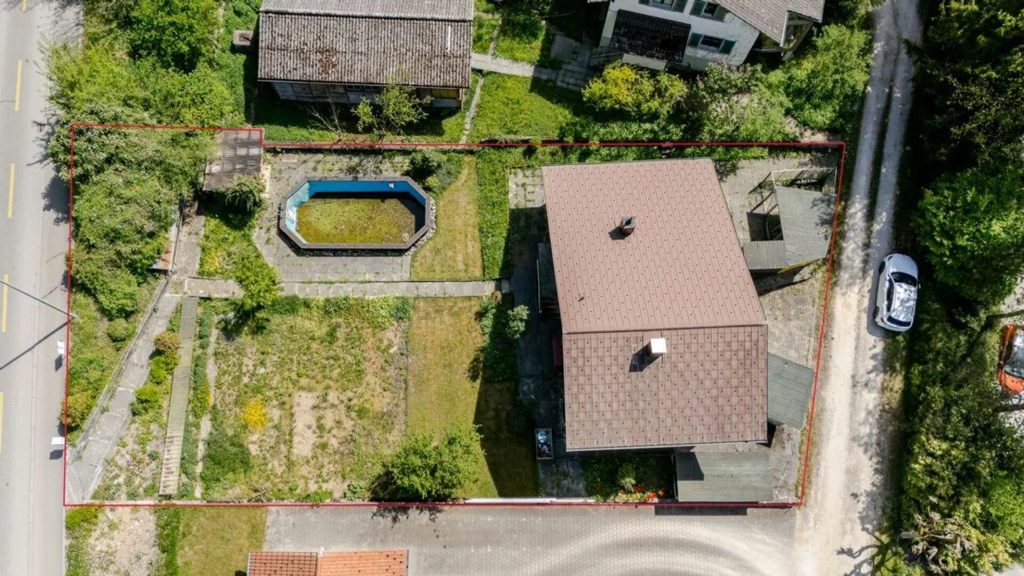 Casa unifamiliare indipendente di 7,5 stanze da ristrutturare con potenziale di ampliamento - Foto 11 di 13
