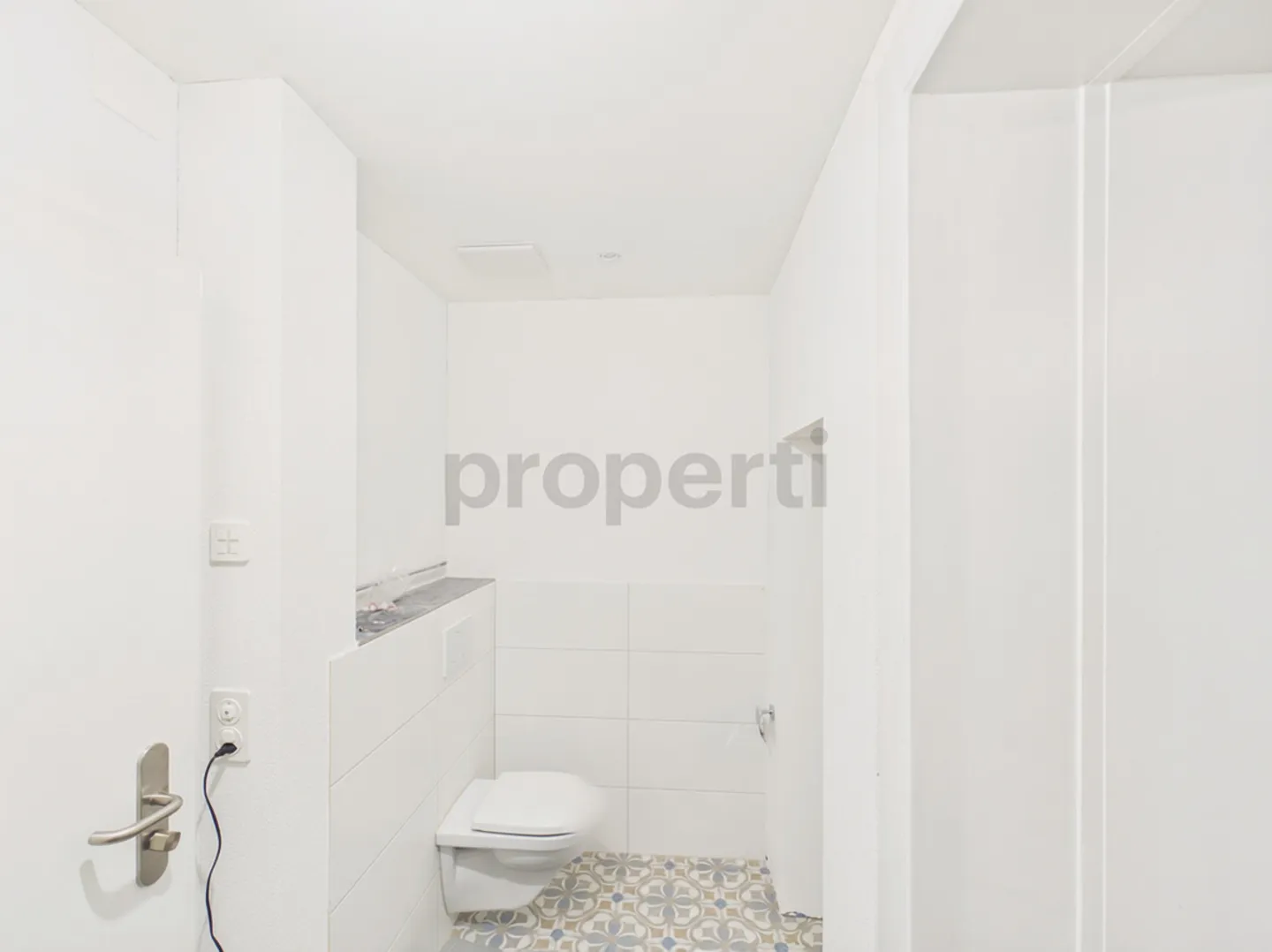 Modernes Apartment mit Balkon - Foto 8 von 10