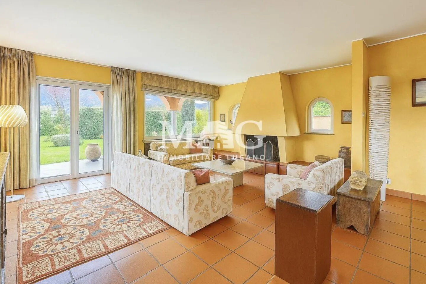 Collina d'Oro: Elegant Villa with garden and buildable land - Foto 5 di 11