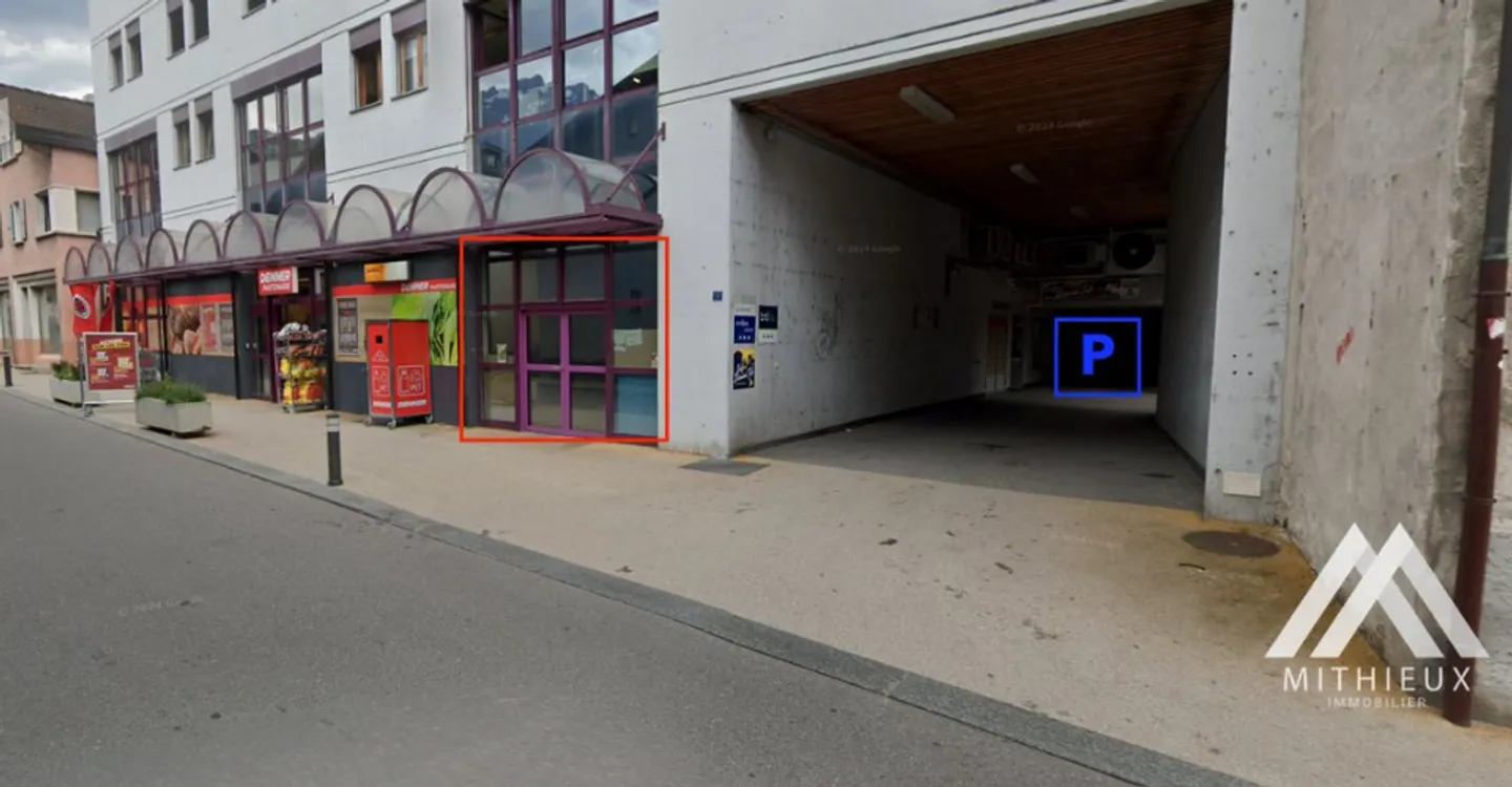 Commercial space ideally located in the center of Riddes - Photo 4 of 8