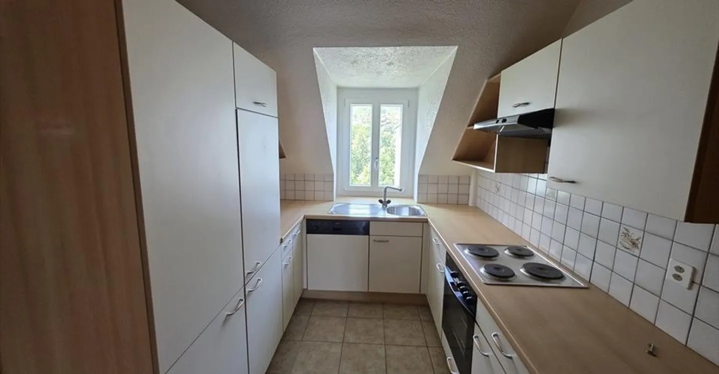 Joli Appartement Mansardé - Photo 2 sur 6
