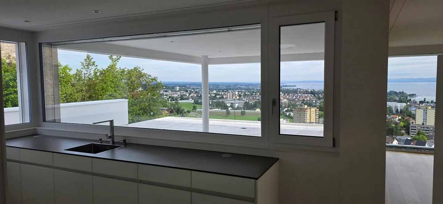 Appartamento attico esclusivo con vista mozzafiato sul lago - Foto 5 di 18