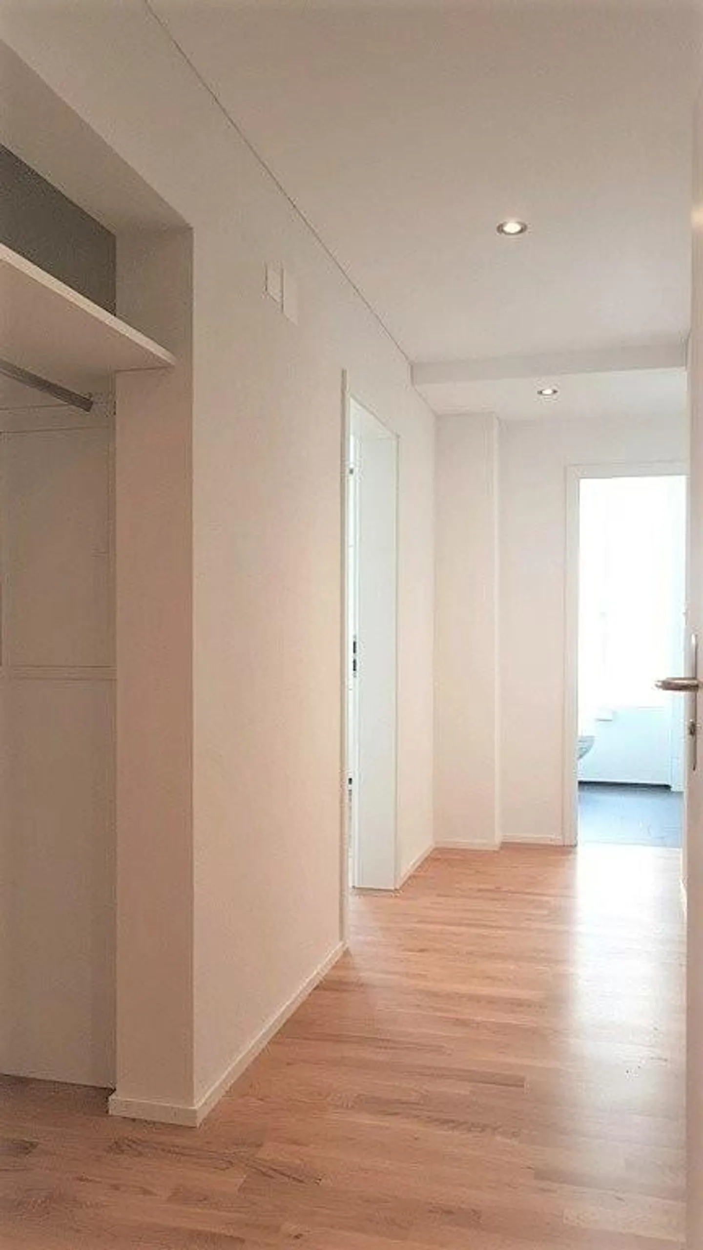 Vicino all'ospedale cantonale - appartamento ristrutturato in un vecchio edificio - Foto 6 di 6