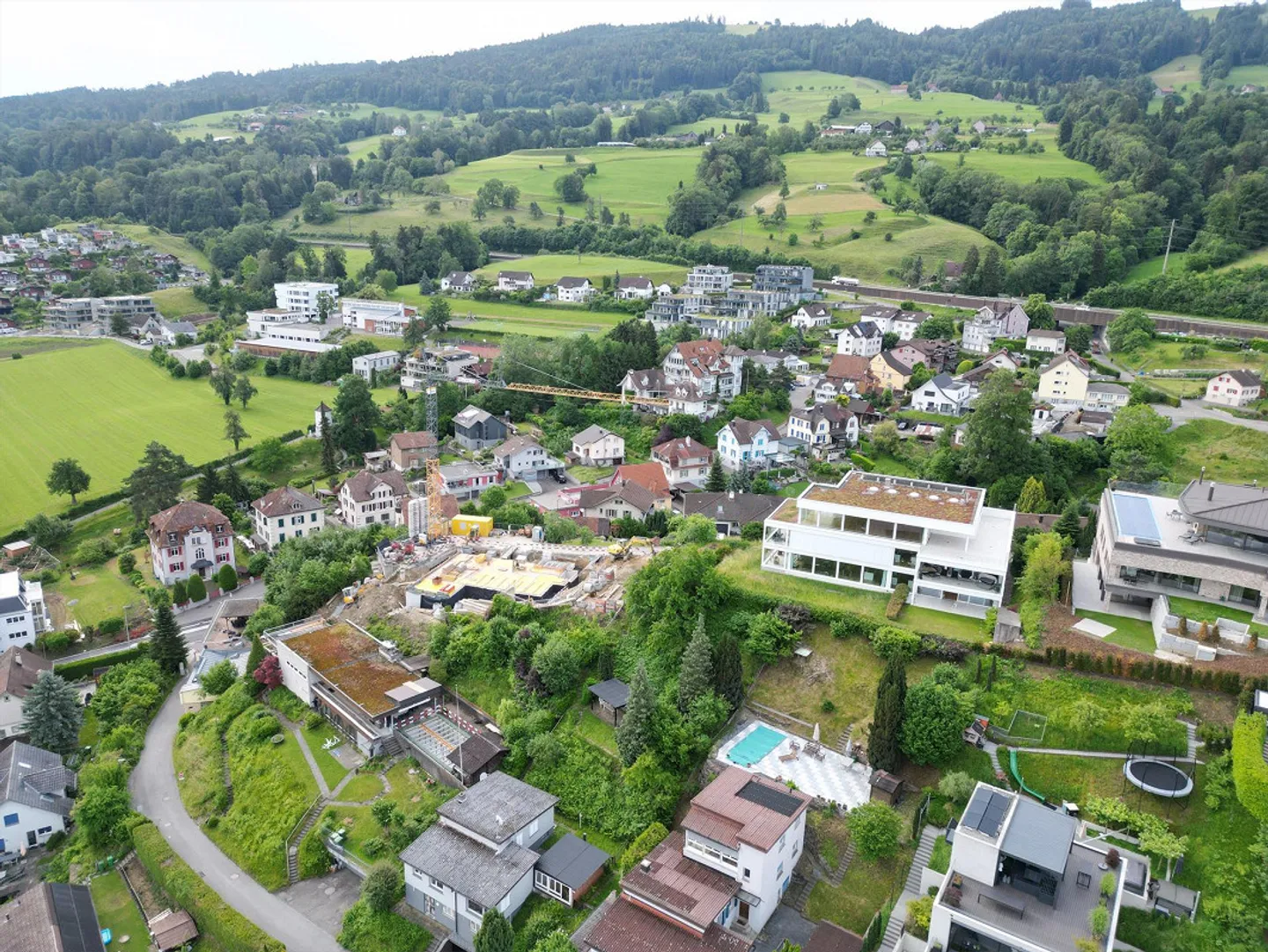 Appartamento attico esclusivo con vista mozzafiato sul lago - Foto 16 di 18