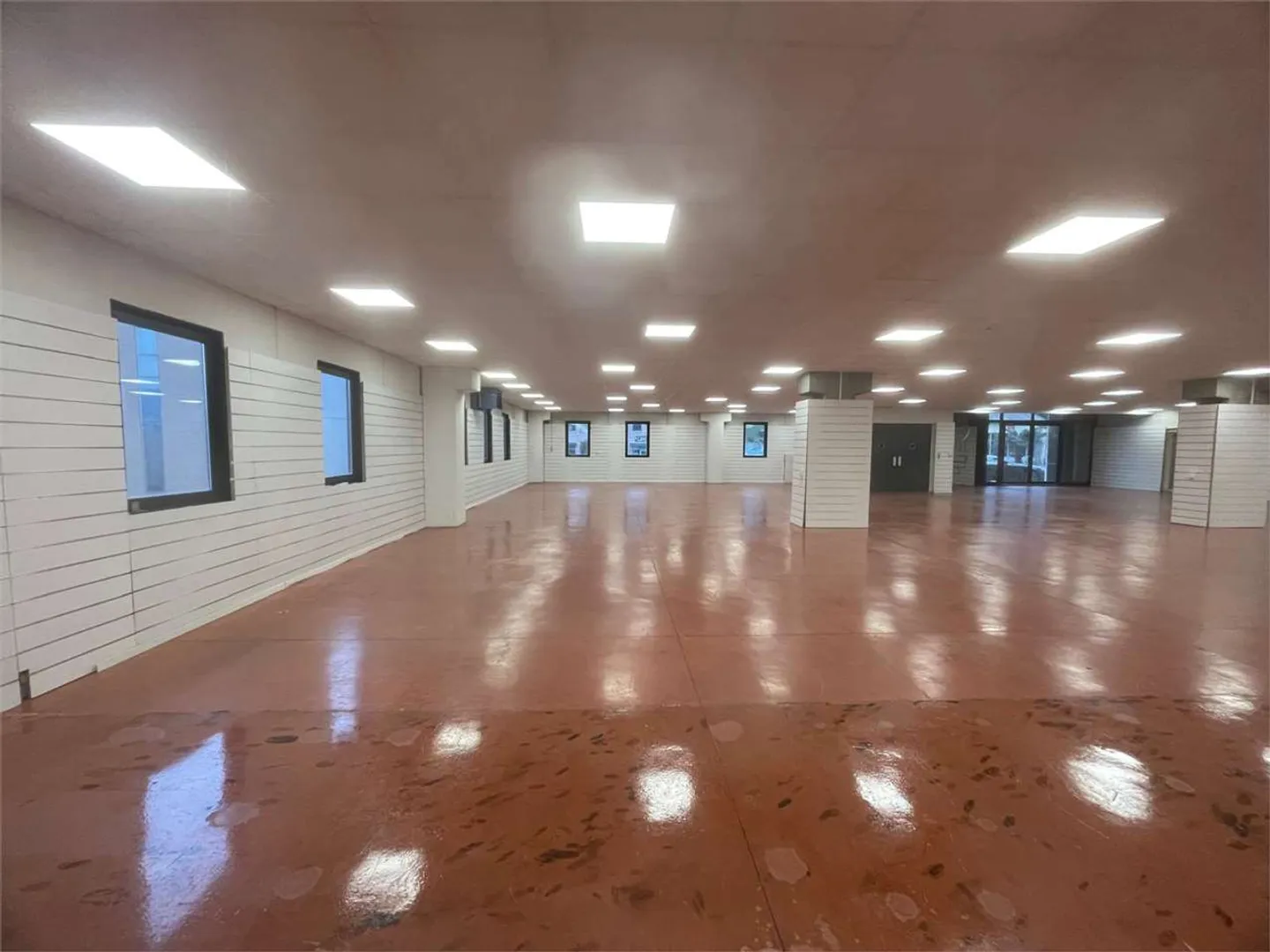 Office / small storage space for rent in Manno - Photo 3 of 13