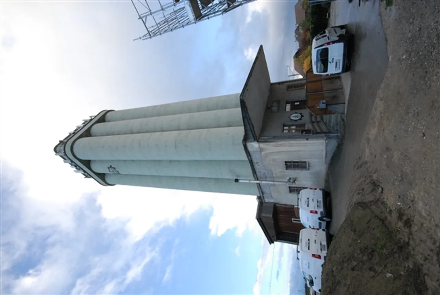 In vendita a Corcelles-près-Payerne, ex silos dismesso con ufficio e magazzino - Foto 2 di 20