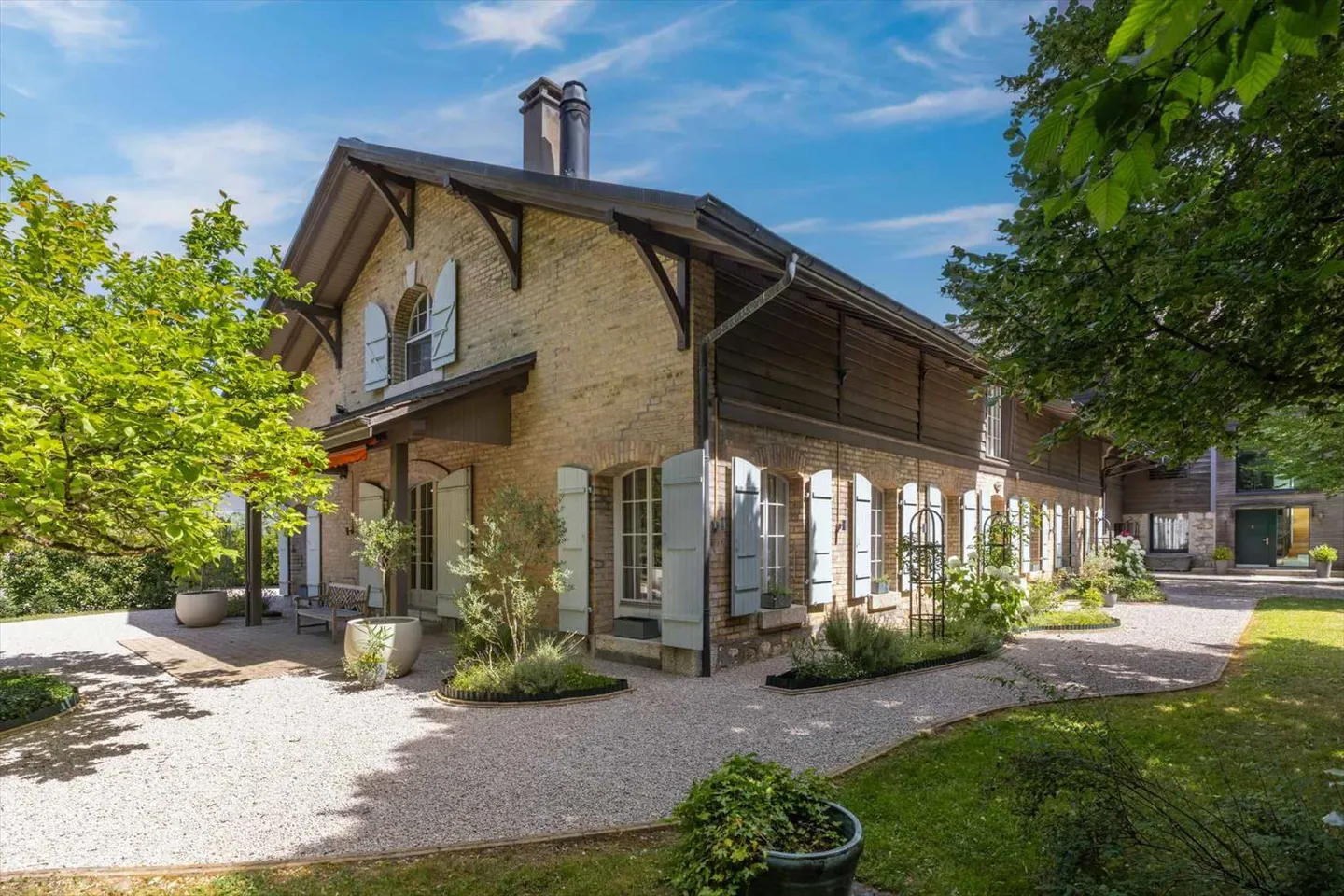 Exceptionnel corps de ferme rénové avec piscine et annexe - Photo 6 sur 13