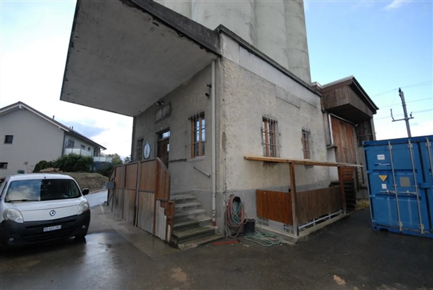 In vendita a Corcelles-près-Payerne, ex silos dismesso con ufficio e magazzino - Foto 3 di 20