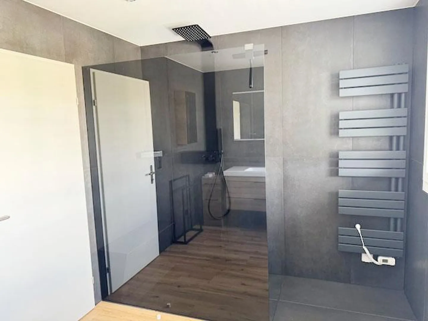 Bel appartement rénové de 138m2 - 4 1/2 avec terrasse de 45m2 - Photo 6 sur 27