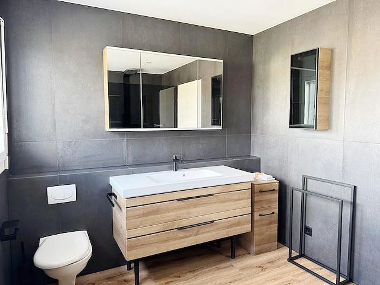Bel appartement rénové de 138m2 - 4 1/2 avec terrasse de 45m2 - Photo 7 sur 27