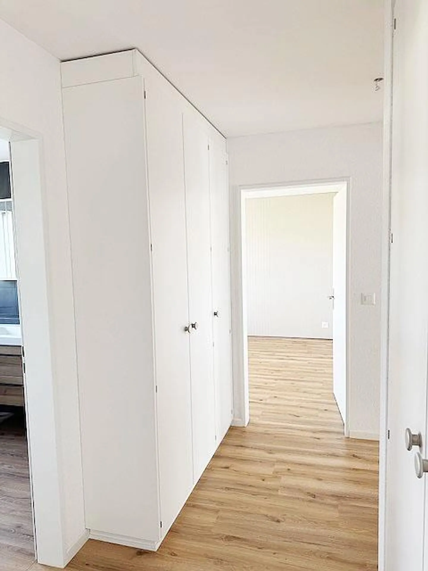 Bel appartement rénové de 138m2 - 4 1/2 avec terrasse de 45m2 - Photo 9 sur 27