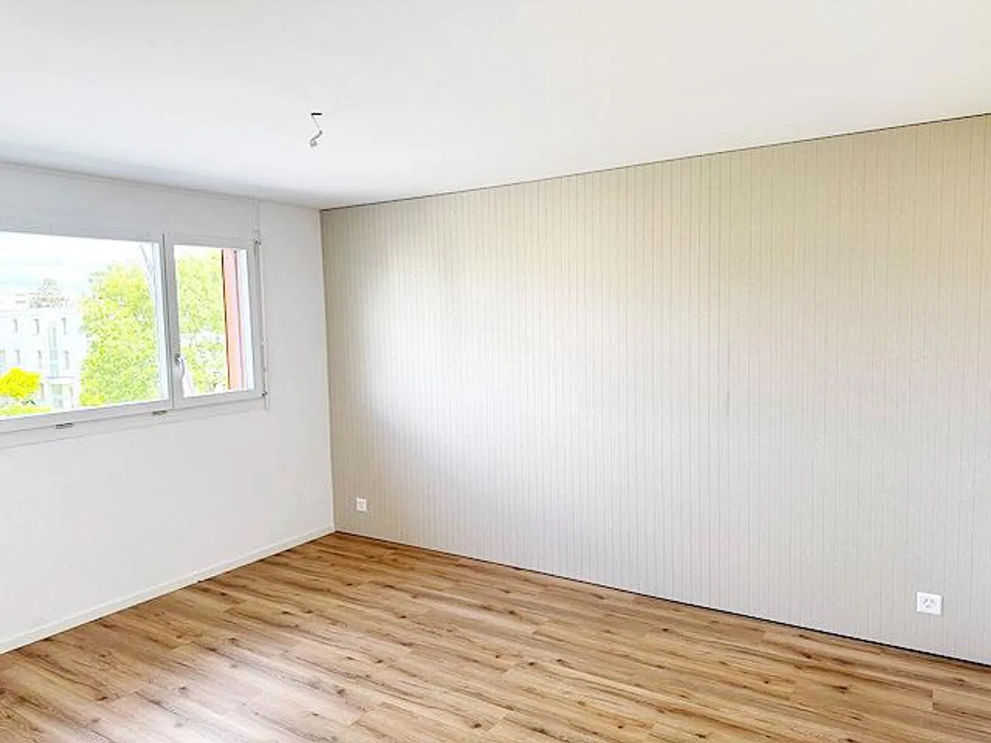 Bel appartement rénové de 138m2 - 4 1/2 avec terrasse de 45m2 - Photo 10 sur 27