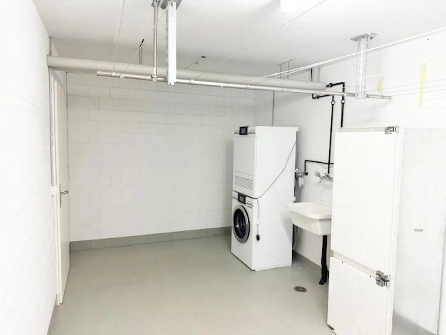 Bel appartement rénové de 138m2 - 4 1/2 avec terrasse de 45m2 - Photo 22 sur 27