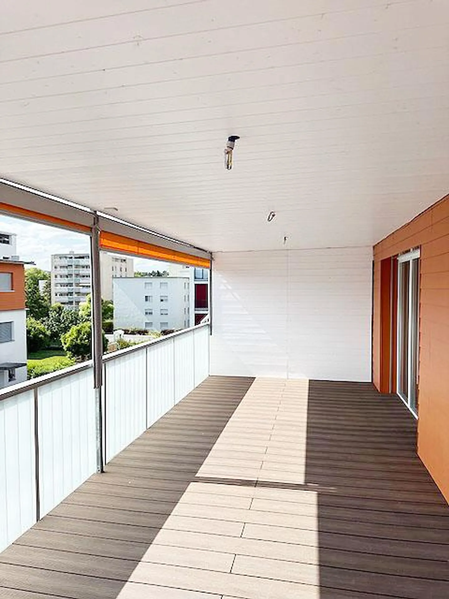 Bel appartement rénové de 138m2 - 4 1/2 avec terrasse de 45m2 - Photo 17 sur 27