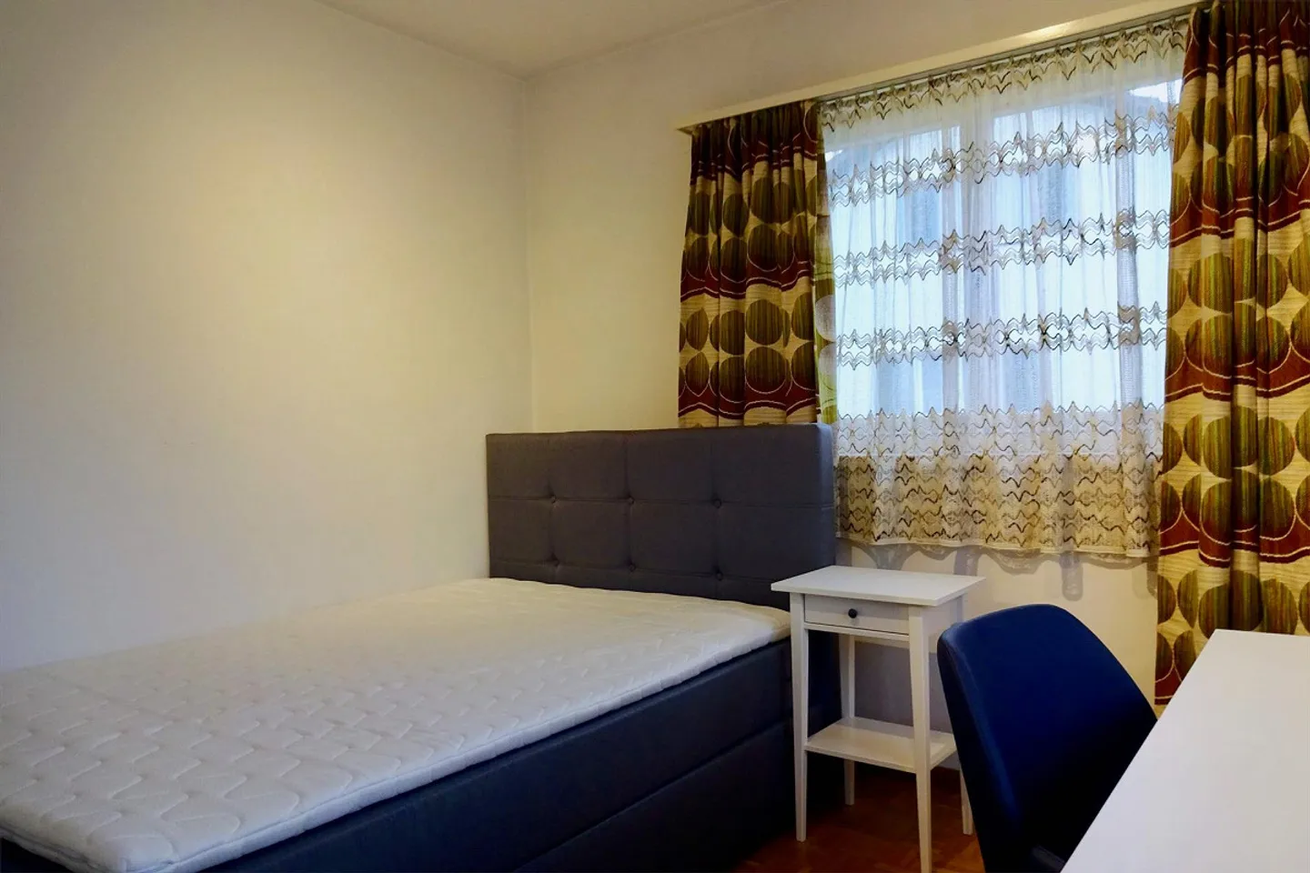 Furnished shared room directly next to Novartis Pharma Stein AG - Photo 2 of 13