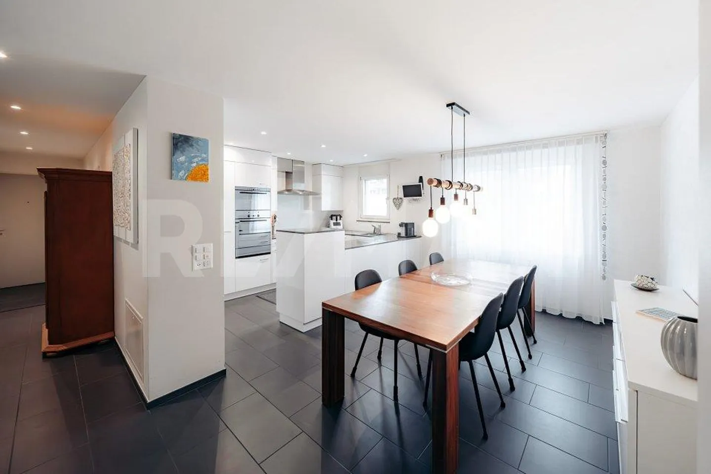 Modern 4.5-room terrace apartment with high-quality finish - ideal... - Photo 4 of 13
